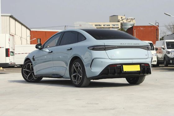 بي واي دي سيل EV 2023 إصدار بطل 700 كم عمر البطارية الطويل 230 كيلوواط شحن فائق السرعة