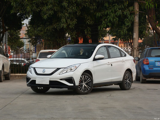 سيارات الأجرة الكهربائية الصينية Dong Feng S50 EV مع نظام تحديد المواقع Bluetooth Uber Online Car Hailing