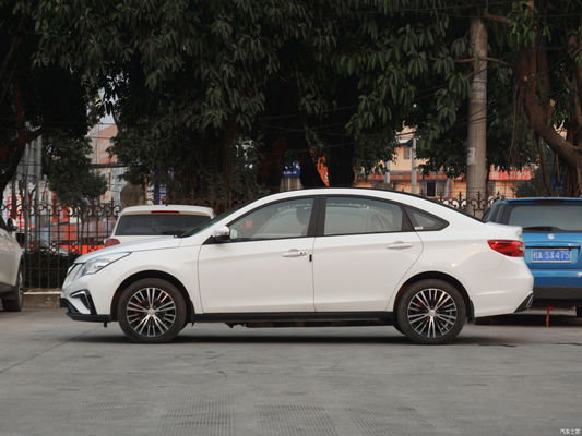 سيارات الأجرة الكهربائية الصينية Dong Feng S50 EV مع نظام تحديد المواقع Bluetooth Uber Online Car Hailing