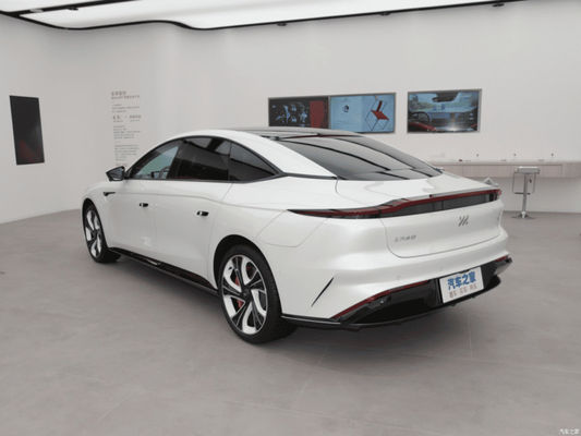 إم L7 EV 2023 النخبة الصينية السيدان الكهربائية رحلة 675 كم