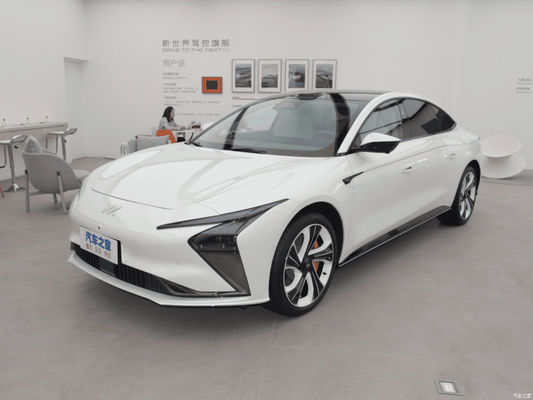 إم L7 EV 2023 النخبة الصينية السيدان الكهربائية رحلة 675 كم