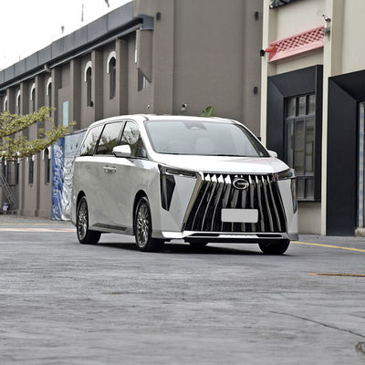 GAC M8 سيارة صينية تعمل بالوقود 5 أبواب 7 مقاعد MPV محرك 2.0T