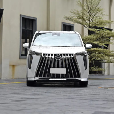 GAC M8 سيارة صينية تعمل بالوقود 5 أبواب 7 مقاعد MPV محرك 2.0T