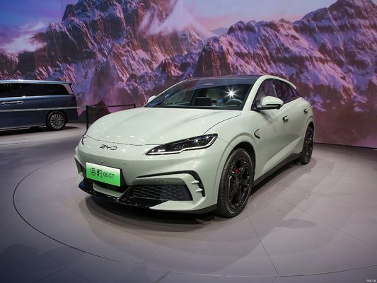 25 BYD Seal06GT، مع نطاق 505KM-605KM، مع محرك رباعي وعجلتين مع نظامين. أول بريك إطلاق النار الكهربائي من BYD، مع مظهر رياضي والكثير من القوة!