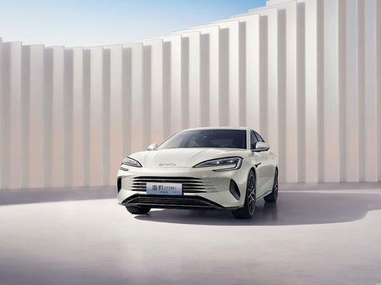 2025 BYD-SEAL 07 DM-i محرك ذكي مجهز بتكنولوجيا BYD Dmi الجيل الخامس. لديه مدى مشترك يزيد عن 2000 كيلومتر. أفضل قيمة مقابل المال