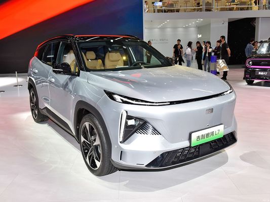 جيلي غالاكسي L7، مدعومة بمحركات 1.5L و 1.5T، مع مجموعة مشتركة من 1370 كم ومدى كهربائي نقي من 115 كم.