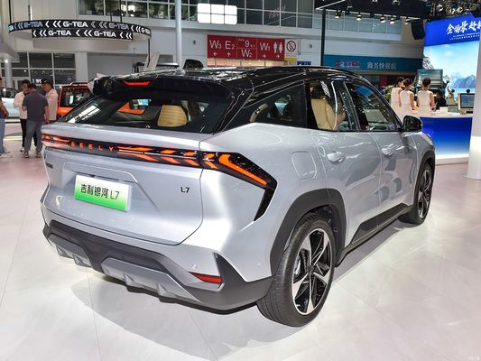 جيلي غالاكسي L7، مدعومة بمحركات 1.5L و 1.5T، مع مجموعة مشتركة من 1370 كم ومدى كهربائي نقي من 115 كم.