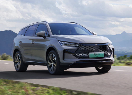 2025 BYD تانغ DM-I سيارة سباقات رياضية رائدة 1.5T علبة التروس الآلية القيادة اليسرى سيارة هجينة 7 مقاعد